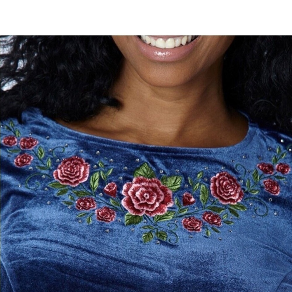 QUACKER FACTORY Floral Embroidered Knit Velvet Dress in Dark Navy Size 1X NWT - Picture 3 of 6